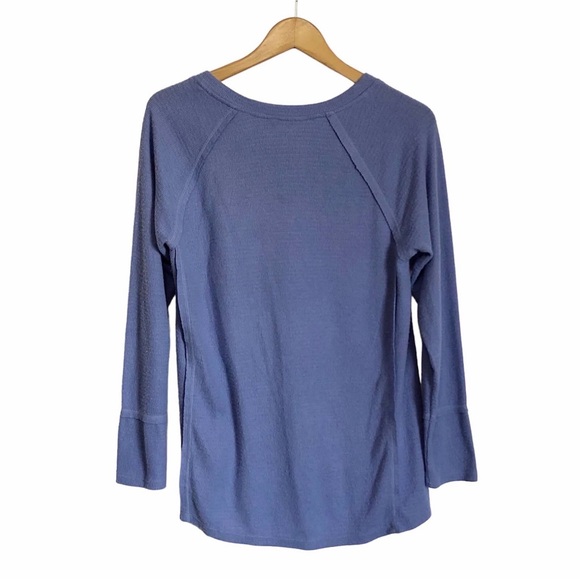 Wildfox Soft Raglan Sweater - Picture 7 of 12